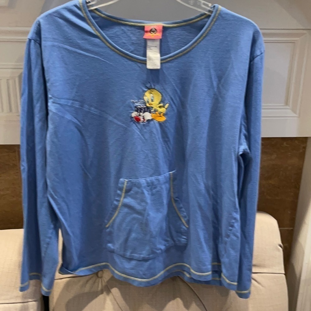 𝅺AC:  Looney Tunes Tweety Bird Sylvester Shirt